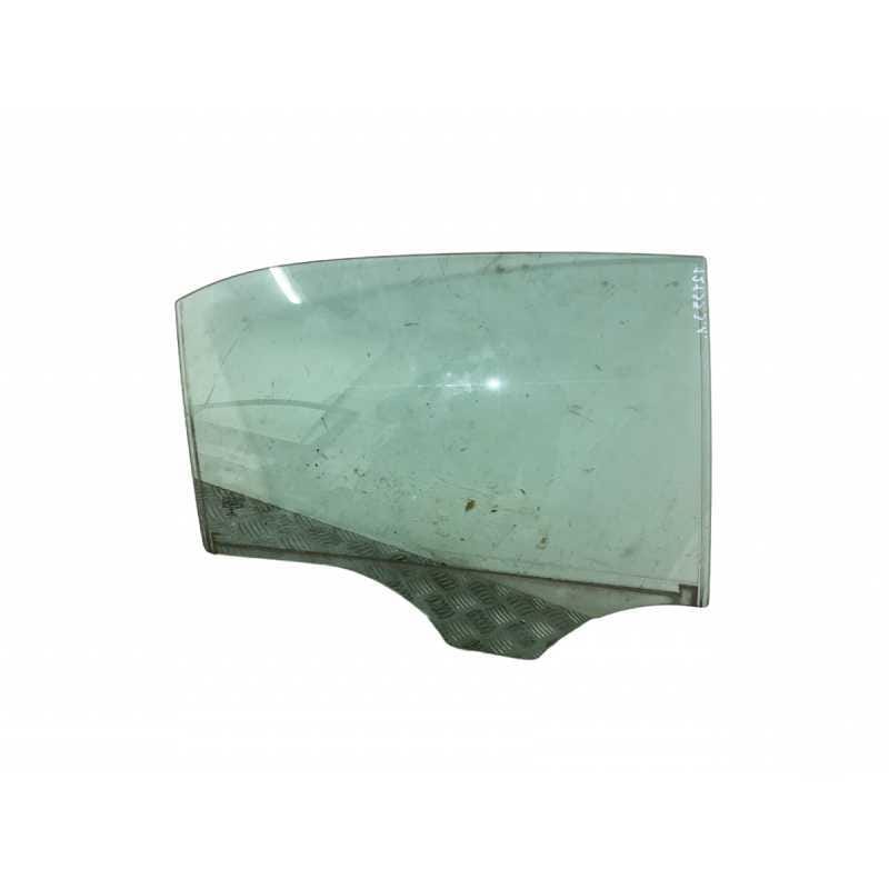 شیشه درب عقب راست بنز E300 اتاق W212