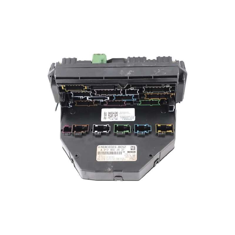 جعبه فیوز داخل موتور بنز E300 اتاق W212