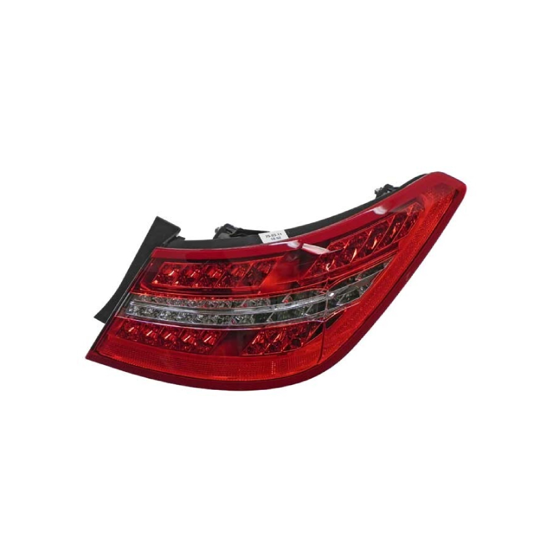 چراغ خطر عقب بنز e250 اتاق a207