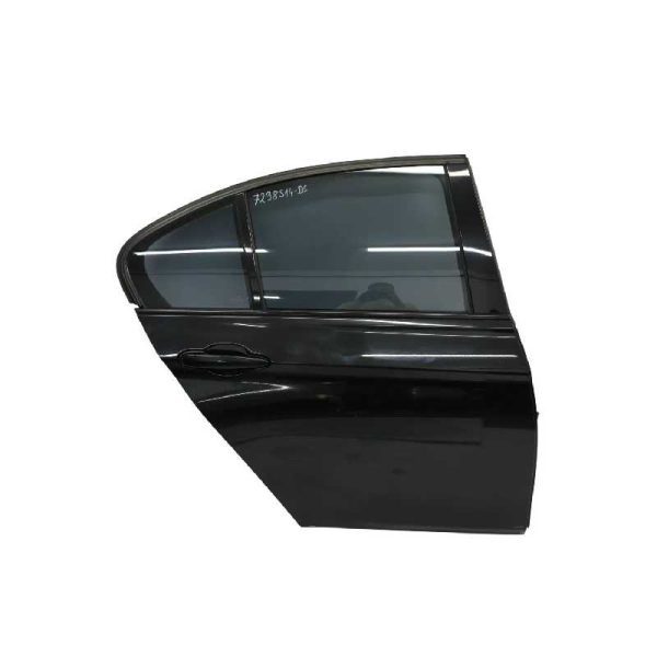 درب عقب راست سمت شاگرد بی ام و 328 اتاق f30