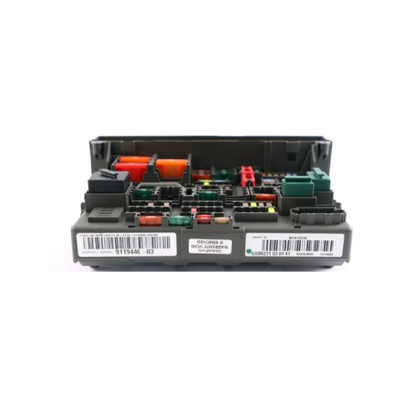جعبه فیوز داخل کابین بی ام و x1 اتاق e84