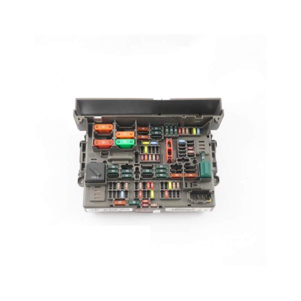 جعبه فیوز داخل کابین بی ام و 325 اتاق e90